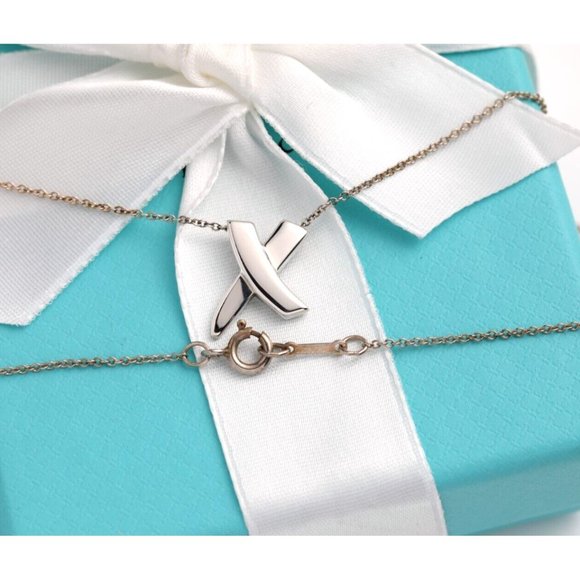 Tiffany & Co. Necklace Paloma Picasso X Kiss Sterling Silver Necklace 16" Chain - Picture 4 of 7
